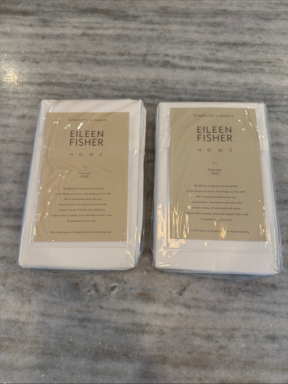 NEW Eileen Fisher by Garnet Hill White  Sateen Standard Pillow Cases- Set of 4